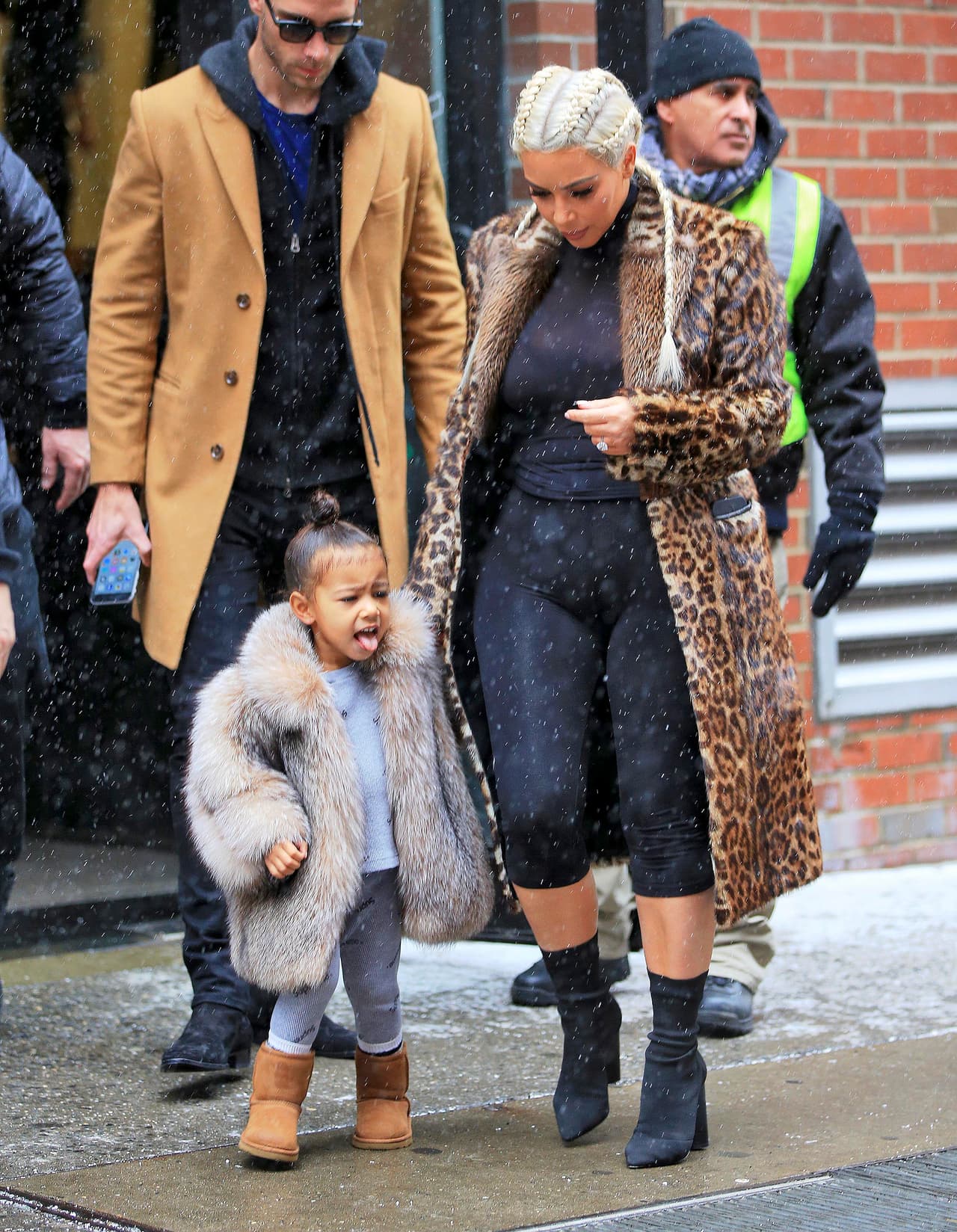 Tal vez Nori sólo quiera una infancia normal.