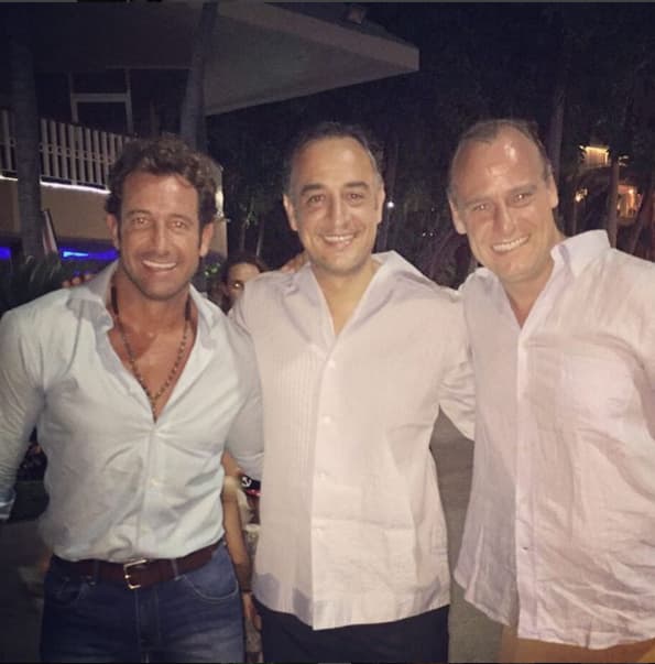 Ellos son sus primos, pero los quiere como hermanos.