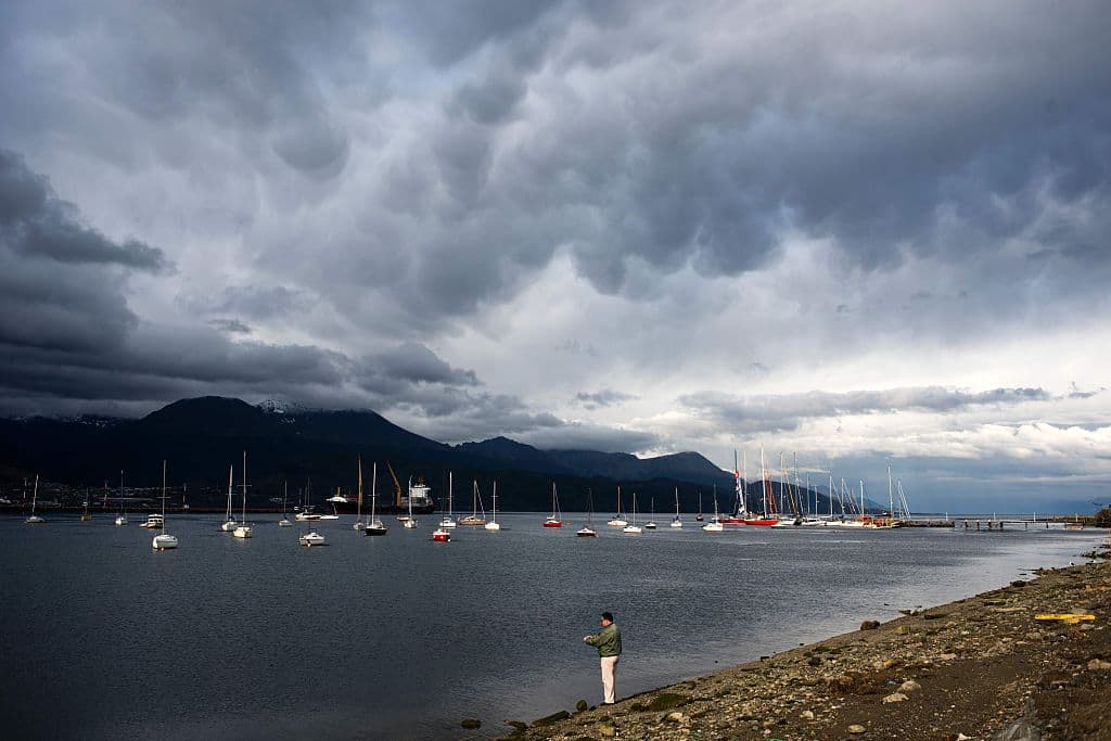 Ushuaia ofrece, en sus alrededores, inexplorados territorios vírgenes que invitan al descubrimiento y la aventura.