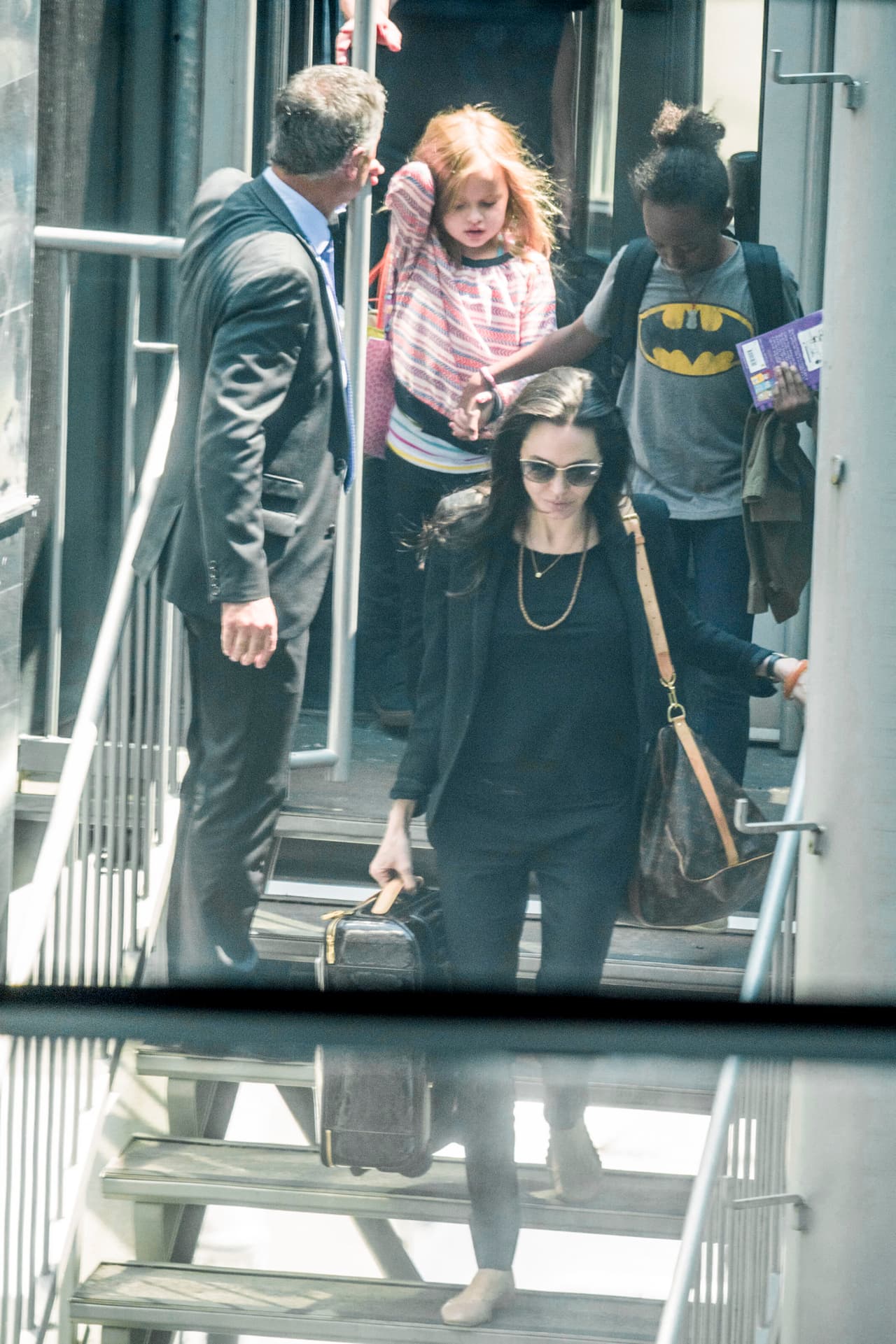 Qué linda familia, sin duda.