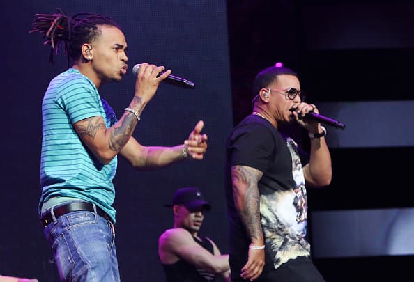 “No tuvo miedo de pedirle a una súper estrella que fuera parte de su grabación. Me transmitió esa vibra y vi mi reflejo de cuando yo comenzaba. Pude ver que tenía la capacidad de convertirse en una estrella”, prosiguió Daddy Yankee.