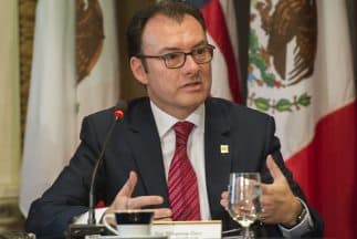 México anticipa más recorte del gasto para afrontar la crisis del petróleo