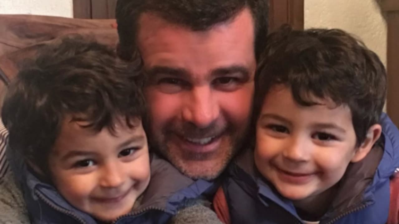 Eduardo Capetillo y sus hijos menores son igualitos.