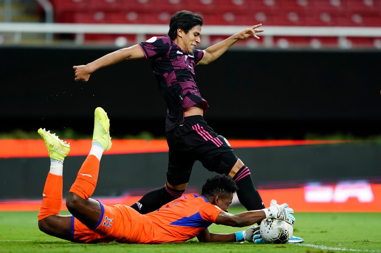 JJ Macías sobre el penal para México contra Honduras: "Casi me revienta la pierna"