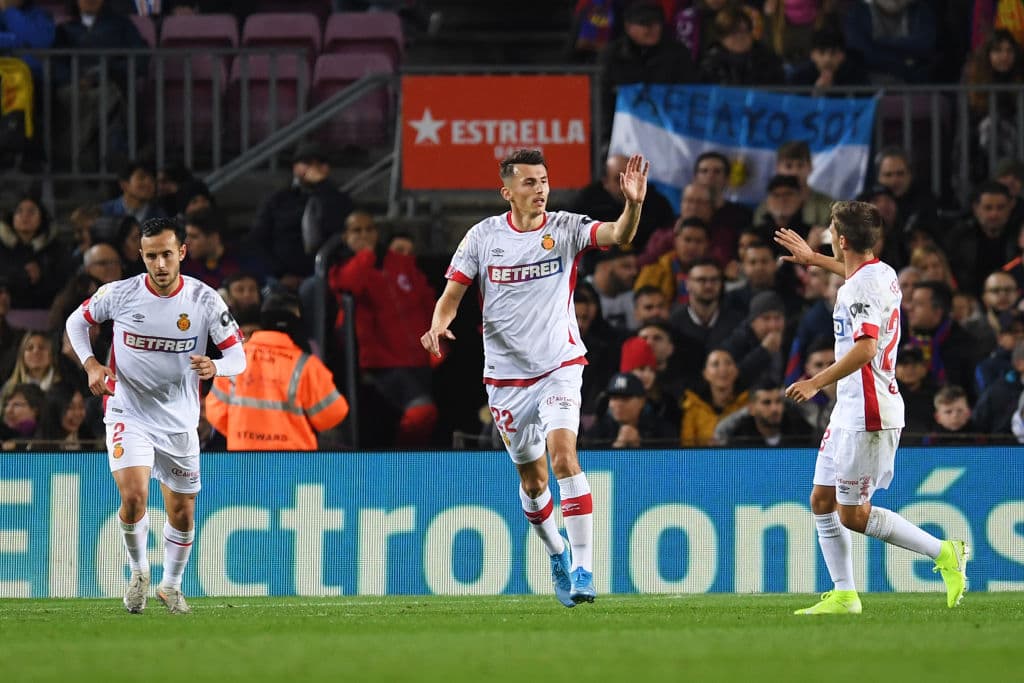 Con goles de Antoine Griezmann, luis Suárez y triplete de Lionel Messi, Barcelona golea 5-2 en casa al Mallorca.