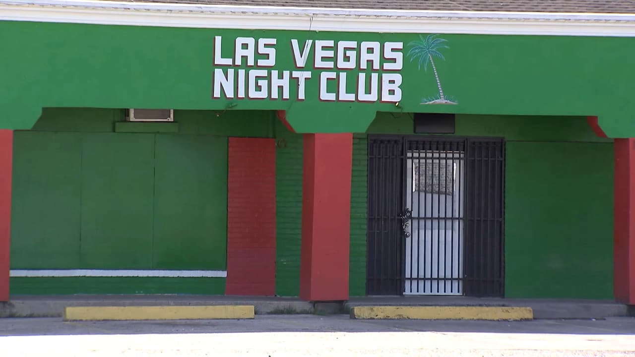 Revocan permiso para vender alcohol a club nocturno en Houston por presunta prostitución