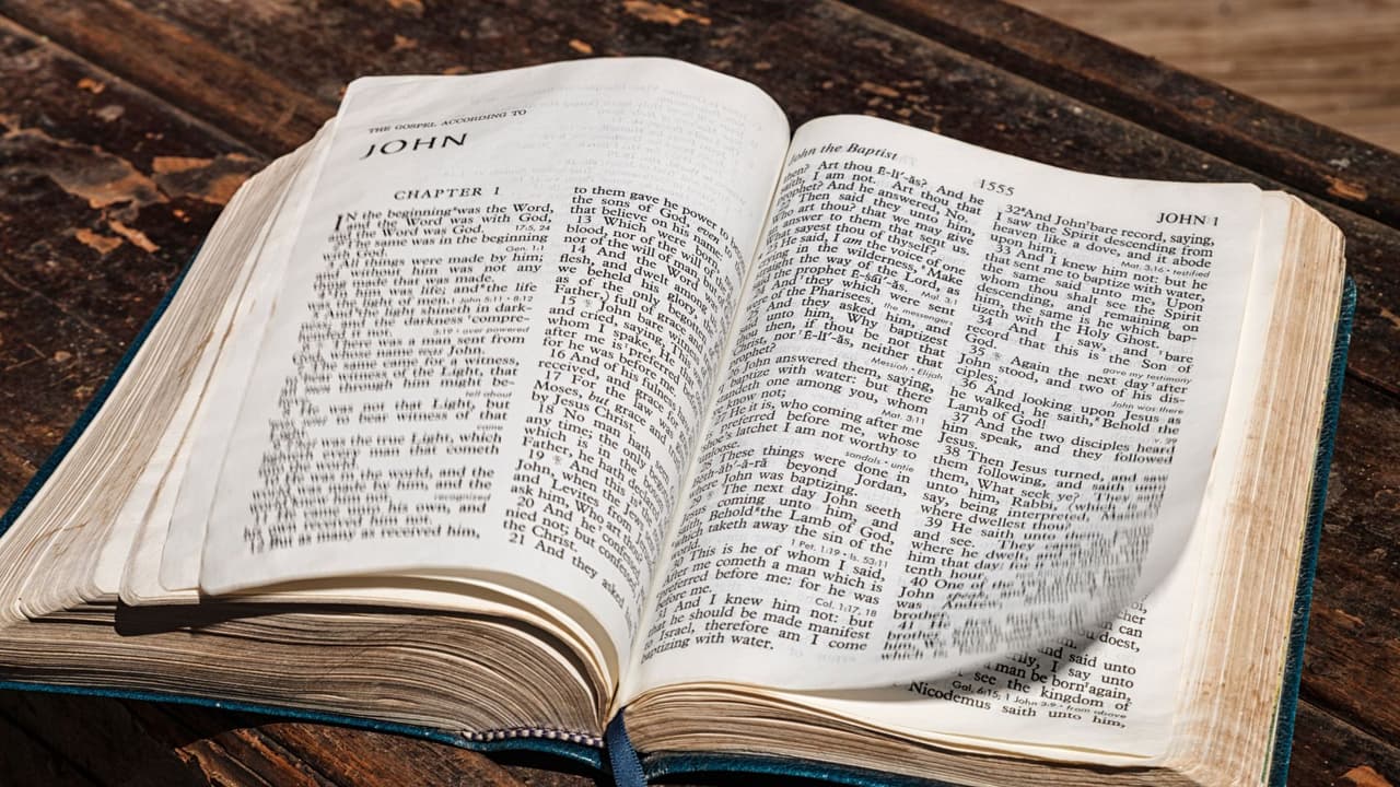 Opiniones se dividen con la posible llegada de la Biblia en escuelas de Texas