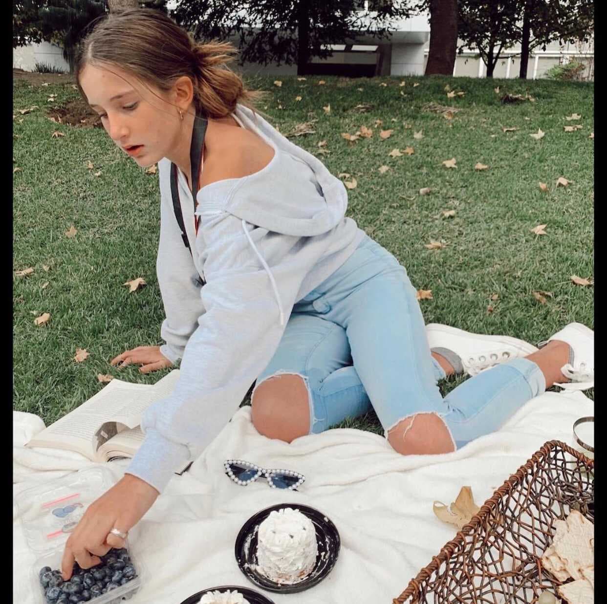 En 2019, Elissa Marie y Alexa Miranda también
<b><a href="https://www.univision.com/famosos/hijas-de-geraldine-bazan-y-gabriel-soto-debutan-en-la-misma-telenovela-donde-aparece-irina-baeva-fotos" target="_blank"> tuvieron una aparición especial </a></b>en la telenovela 'Soltero con hijas', en la que su papá es el protagonista. 
<br>