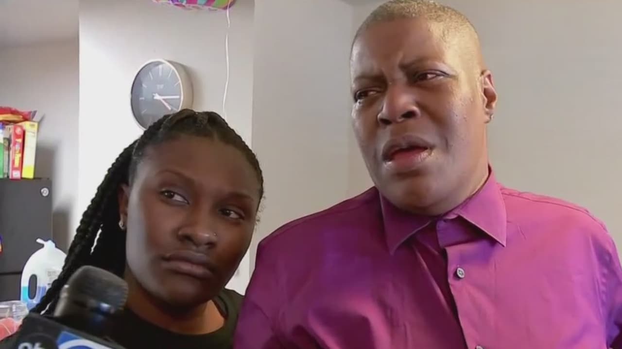 Familiares de George Floyd aseguraron, tras el 
<a href="https://www.univision.com/noticias/estados-unidos/veredicto-juicio-derek-chauvin-muerte-george-floyd">veredicto del jurado en el juicio por la muerte de su familiar,</a> que "no esperaban que 
<a href="https://www.univision.com/temas/derek-chauvin-veredicto">Derek Chauvin</a> fuera declarado culpable de todos los cargos" y calificaron el suceso como "monumental".