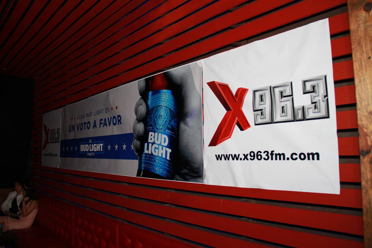 ¡La X lo hace de nuevo! El Bud Light Party feat. Don Miguelo y la comedia de Joel Santiago, Edgar "Tangana" Rivera, Imagine y Ruperto Vanderpool encendió Mamajuana Cafe Queens el martes 19 de abril.