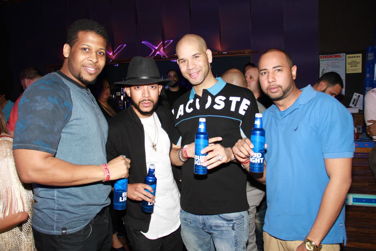 ¡La X lo hace de nuevo! El Bud Light Party feat. Don Miguelo y la comedia de Joel Santiago, Edgar "Tangana" Rivera, Imagine y Ruperto Vanderpool encendió Mamajuana Cafe Queens el martes 19 de abril.