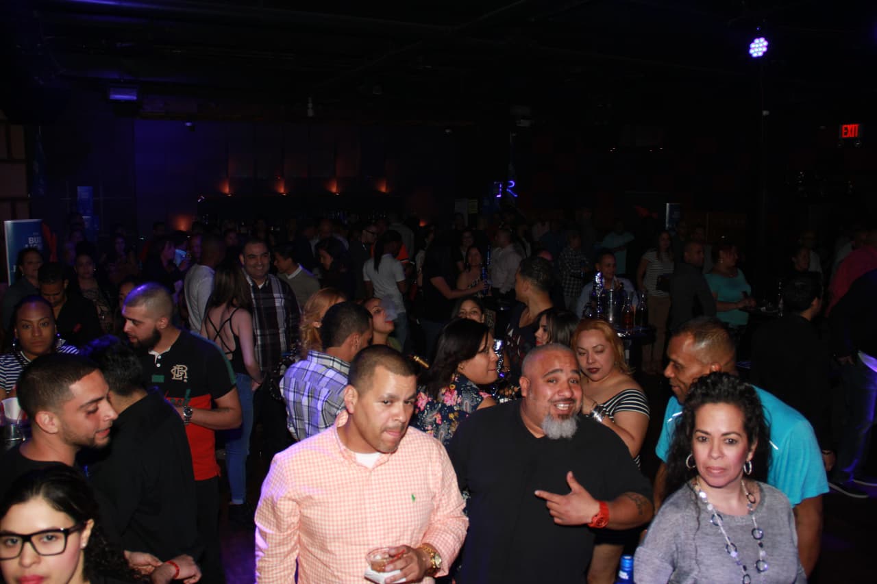 ¡La X lo hace de nuevo! El Bud Light Party feat. Don Miguelo y la comedia de Joel Santiago, Edgar "Tangana" Rivera, Imagine y Ruperto Vanderpool encendió Mamajuana Cafe Queens el martes 19 de abril.