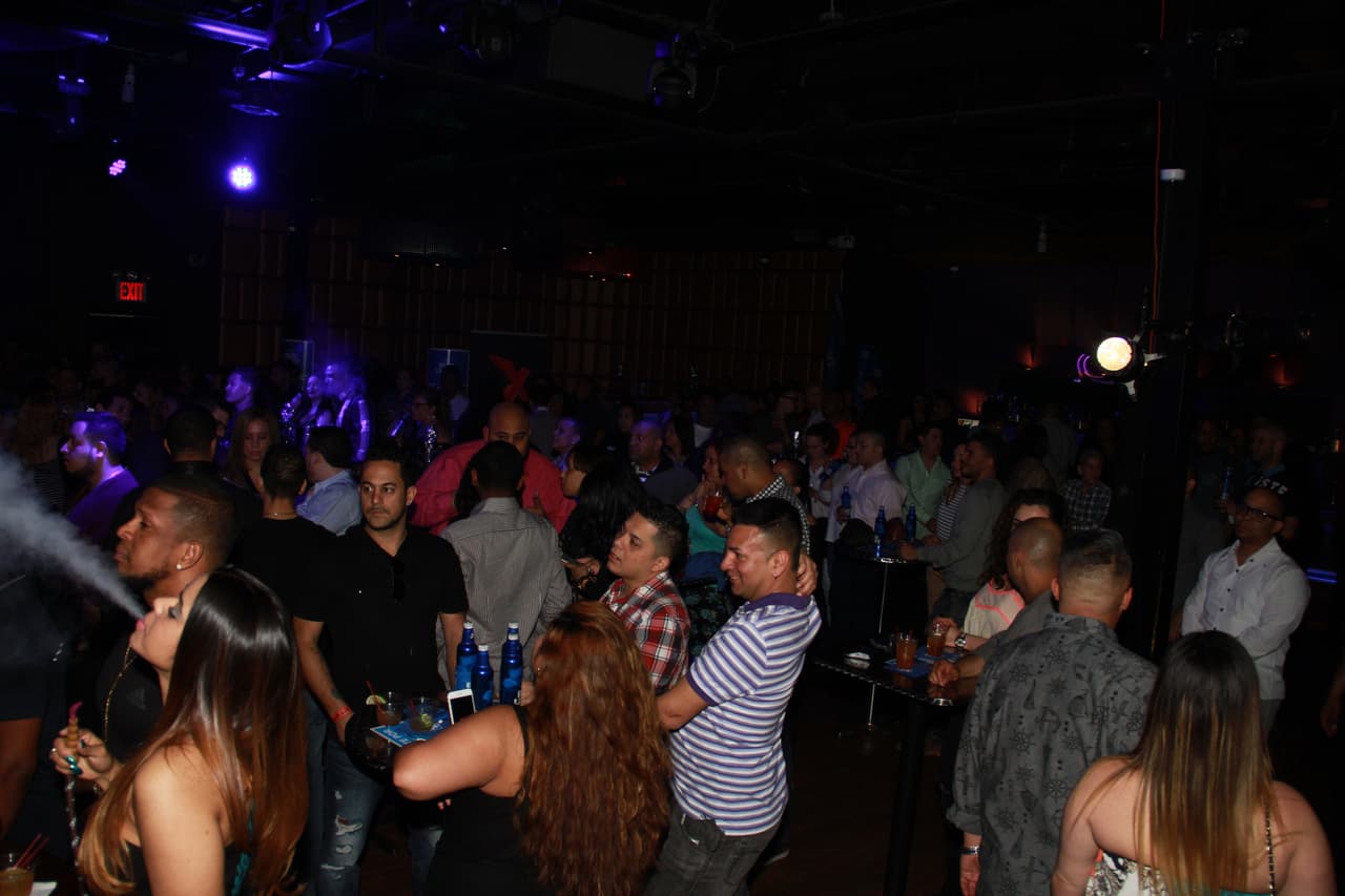 ¡La X lo hace de nuevo! El Bud Light Party feat. Don Miguelo y la comedia de Joel Santiago, Edgar "Tangana" Rivera, Imagine y Ruperto Vanderpool encendió Mamajuana Cafe Queens el martes 19 de abril.