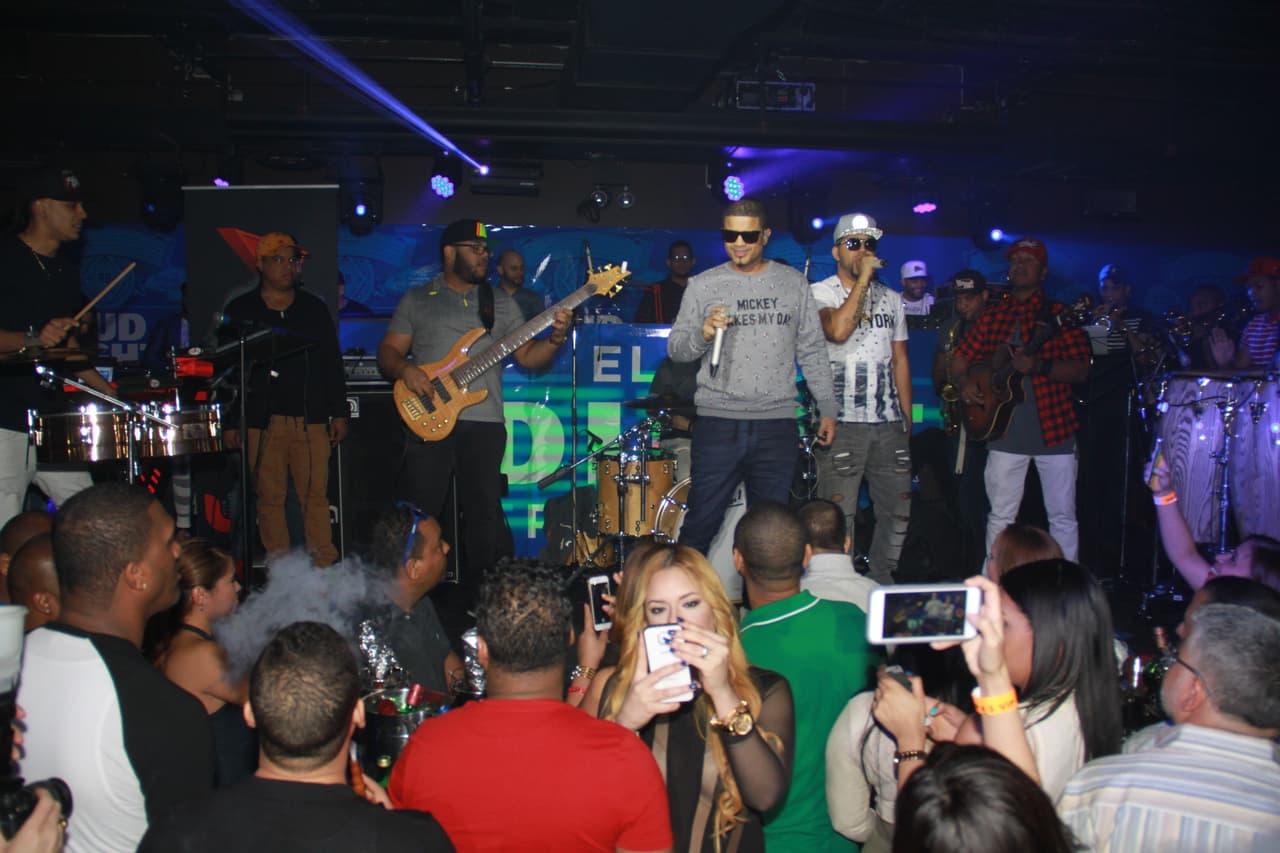 ¡La X lo hace de nuevo! El Bud Light Party feat. Don Miguelo y la comedia de Joel Santiago, Edgar "Tangana" Rivera, Imagine y Ruperto Vanderpool encendió Mamajuana Cafe Queens el martes 19 de abril.