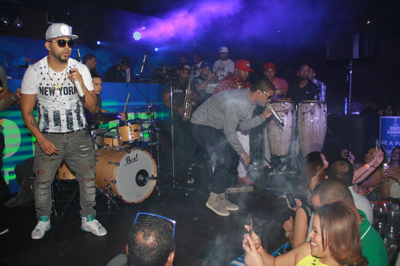 ¡La X lo hace de nuevo! El Bud Light Party feat. Don Miguelo y la comedia de Joel Santiago, Edgar "Tangana" Rivera, Imagine y Ruperto Vanderpool encendió Mamajuana Cafe Queens el martes 19 de abril.