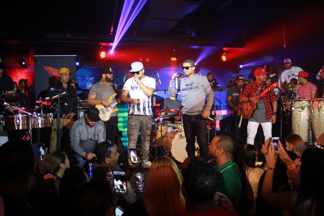 ¡La X lo hace de nuevo! El Bud Light Party feat. Don Miguelo y la comedia de Joel Santiago, Edgar "Tangana" Rivera, Imagine y Ruperto Vanderpool encendió Mamajuana Cafe Queens el martes 19 de abril.