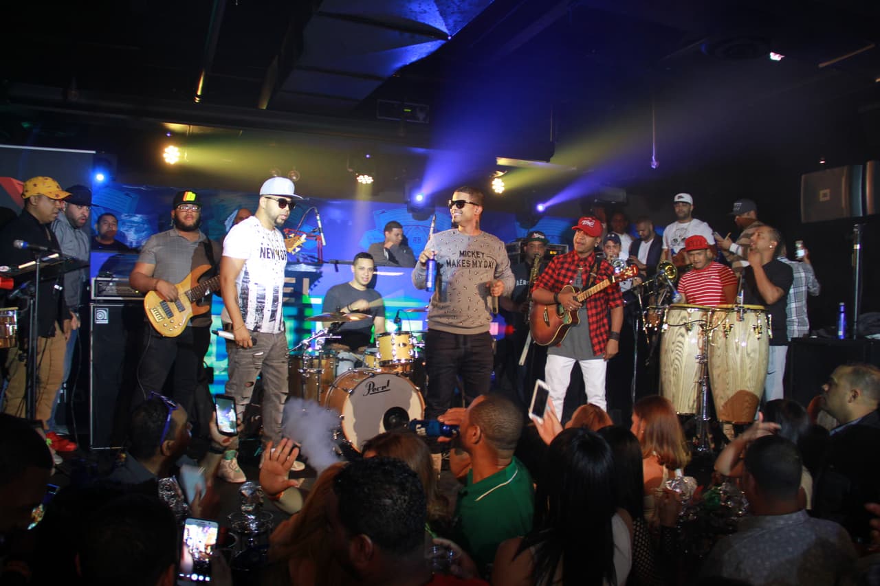 ¡La X lo hace de nuevo! El Bud Light Party feat. Don Miguelo y la comedia de Joel Santiago, Edgar "Tangana" Rivera, Imagine y Ruperto Vanderpool encendió Mamajuana Cafe Queens el martes 19 de abril.