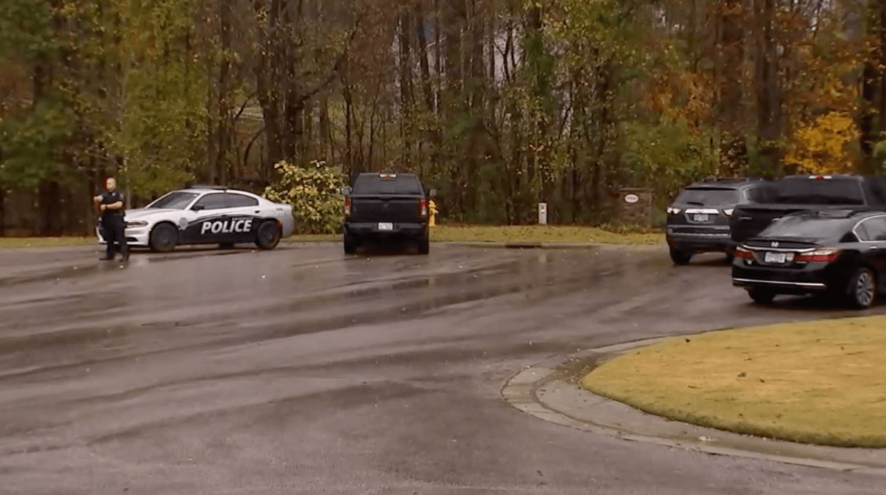 "Jugaba con sus hermanos": hallan el cuerpo de un niño arrastrado por un arroyo en Rolesville