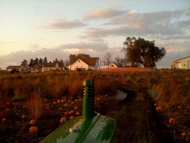 <a href=" http://www.unclebillsfarm.com/"><b>Uncle Bill's Farm</b></a>
<br>Las diez hectáreas que abarca esta granja en Iowa están consideradas como una de las mejores de Estados Unidos para visitar durante el otoño según la revista de viajes Travel + Leisure. Durante la visita hay espacios destinados para niños y un restaurante que se ha hecho famoso por sus donas.