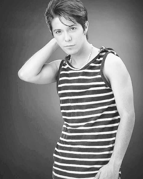 Sus trabajos más recientes en televisión los realizó en la serie 'Hasta que te conocí' (2013), donde se convirtió en Juan Gabriel en su etapa de pubertad.