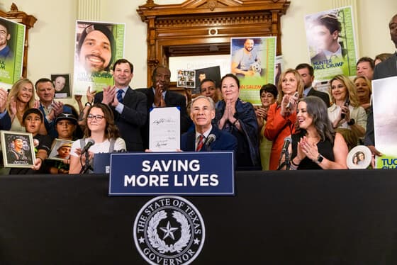 Nueva ley de Texas clasificará como asesinato a las muertes por sobredosis de fentanilo 