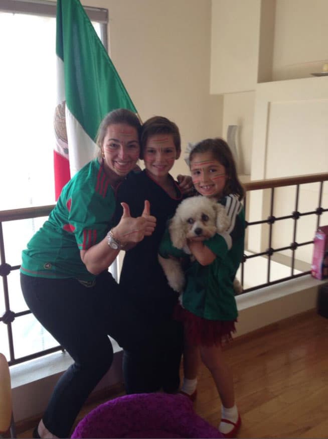 Cuando sus hijos eran muy pequeños se retiró de la actuación para poder estar con ellos, ahora que ya están grandes Eugenia retomó su carrera y ha sido constante con sus proyectos.