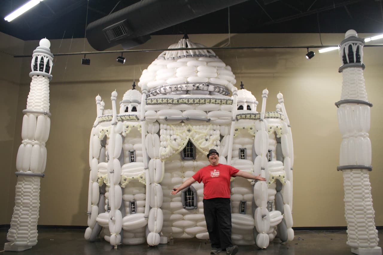 Fueron 40 mil globos los que usó para construir estas obras maestras. ¿Con cuántos crees que habrá recreado el famoso Taj Mahal?