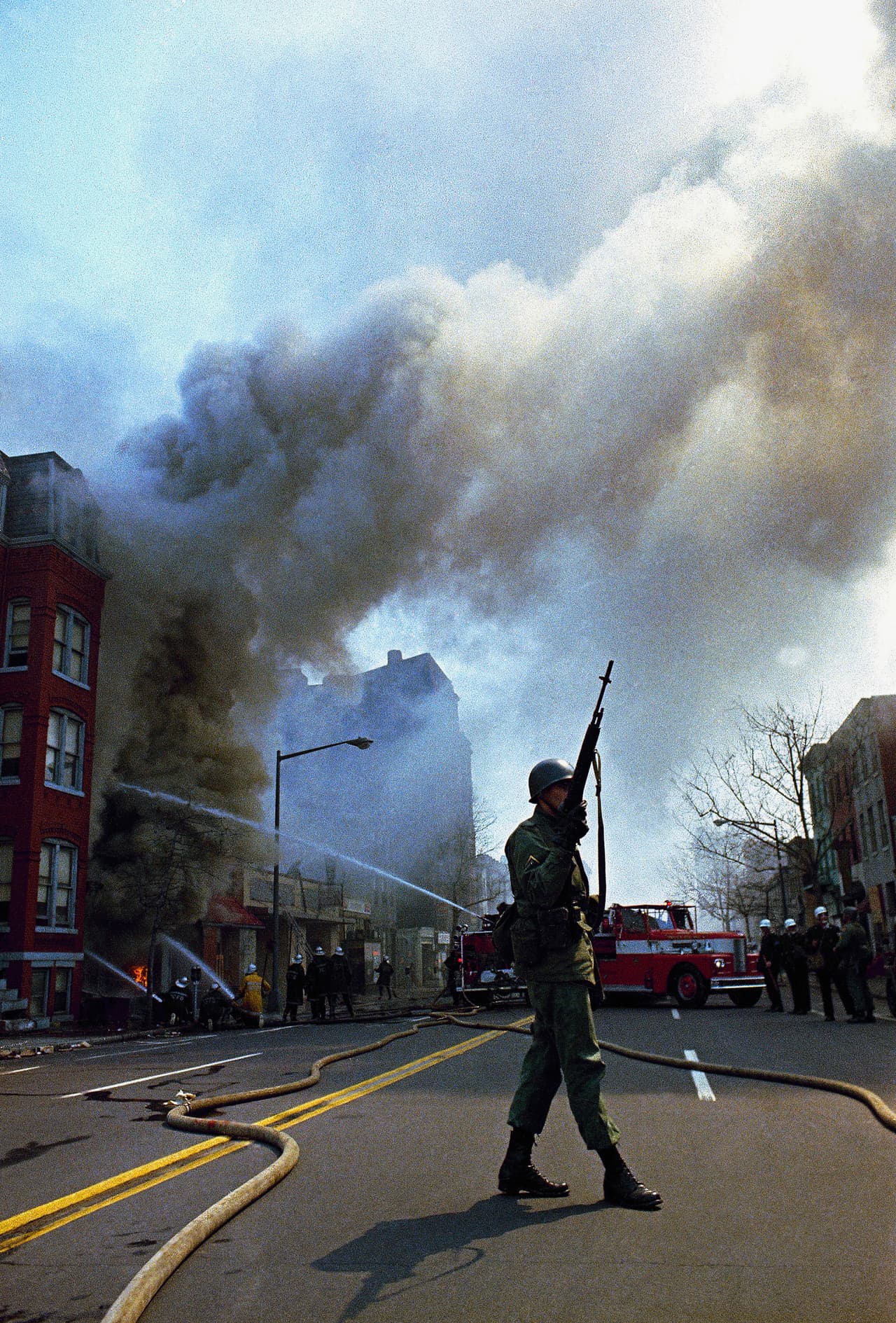 Dos de los fallecidos nunca pudieron ser identificados. Los restos de un tercero fue identificado tres años después de los sucesos. En total 13 personas resultaron muertas en los disturbios.