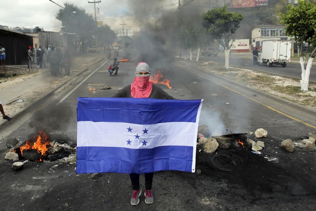 Post-election turmoil in Honduras a throw-back to 'Banana Republic' days