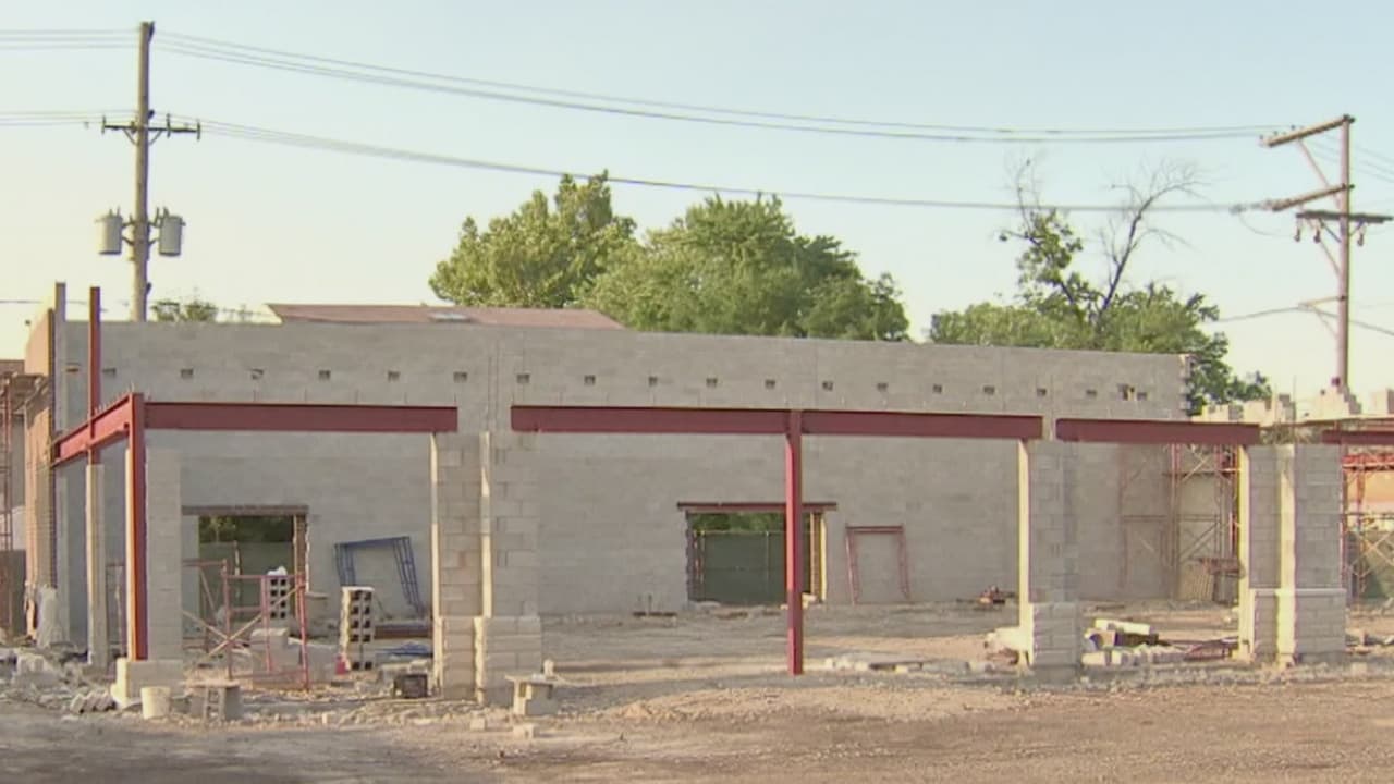 Llegan grandes cambios que podrían poner en peligro el futuro del centro comercial Discount Mall en La Villita  