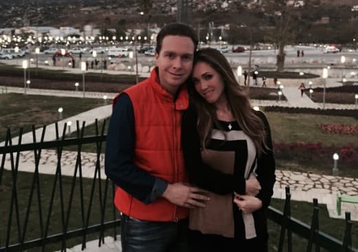 Lo mejor de todo es que su amorcito la respeta y le da todo su apoyo.