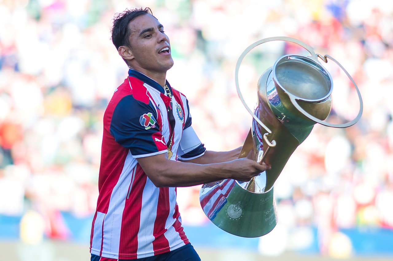 Incluso se fue del equipo por última vez (tuvo tres etapas) como campeón de la Supercopa finales de 2015.