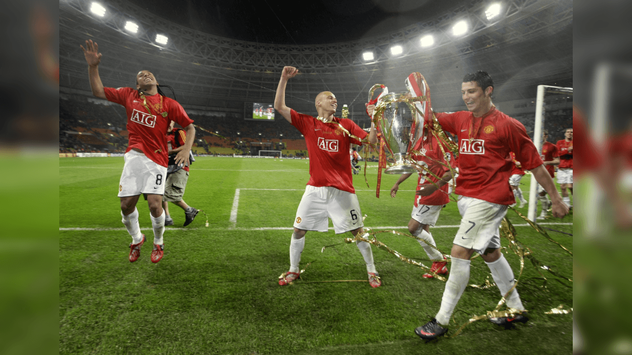 <b>Cristiano emotivo</b>
<br>'El Comandante' cargó la copa y celebró junto a sus compañeros en una noche memorable.