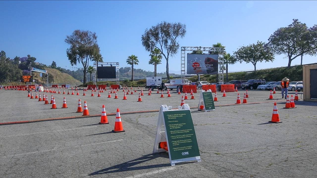 El nuevo mega centro de pruebas de coronavirus es una colaboración entre la ciudad de Los Ángeles, el departamento de bomberos y la organización sin fines de lucro CORES.