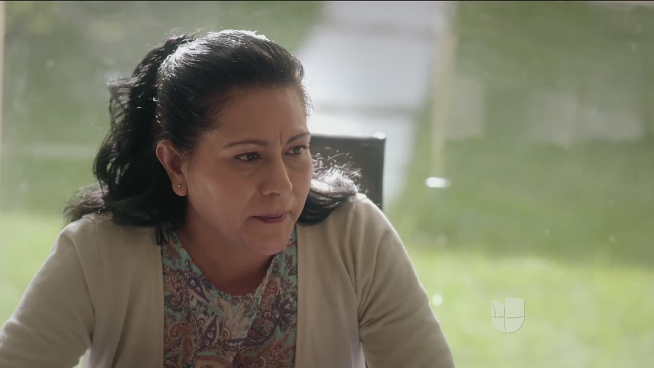 Soledad, su empleada, le confesó que sorprendió Esteban tomando el dinero de la caja fuerte.