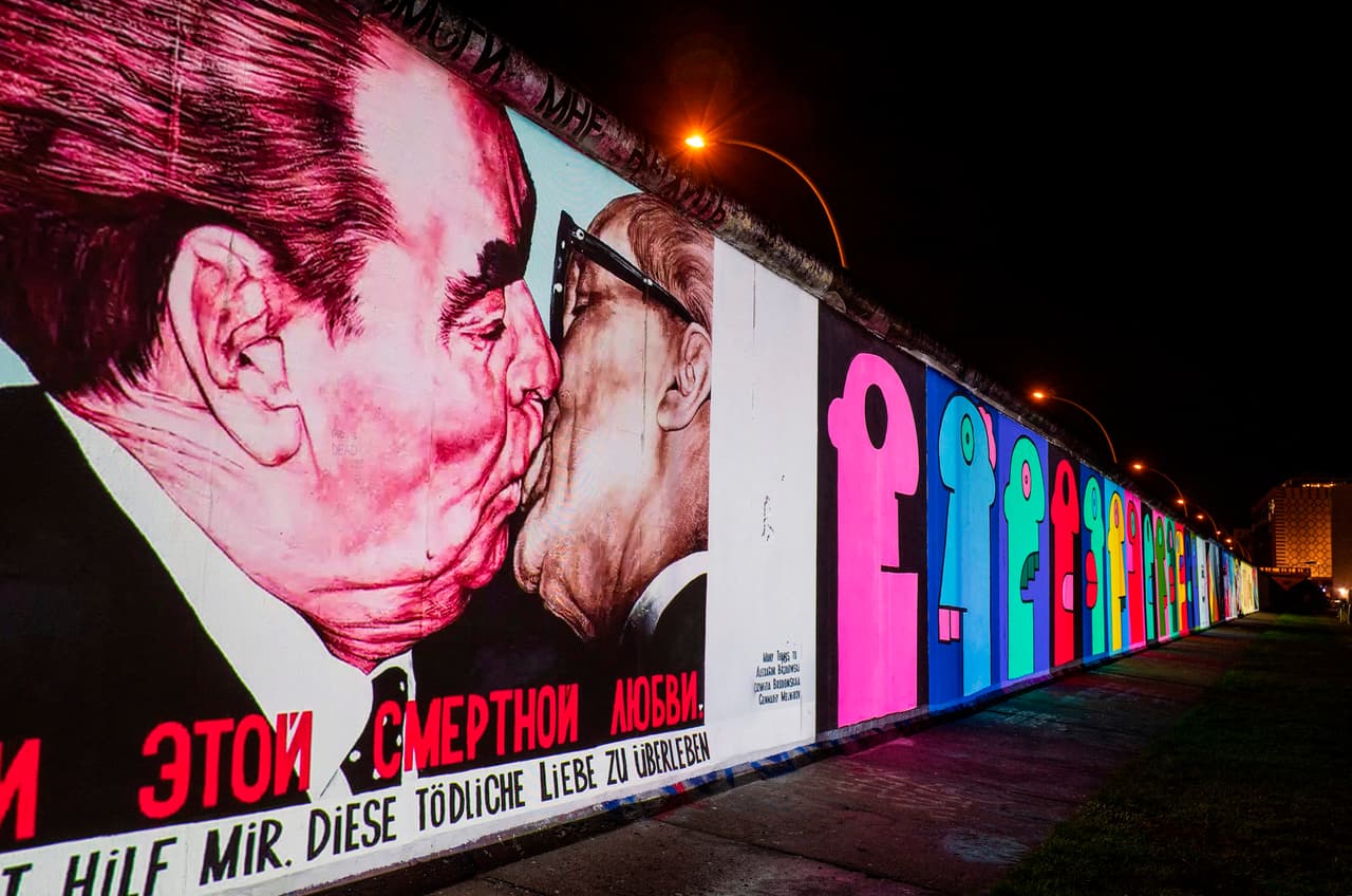 GERMANY-HISTORY-WALL-30YEARS