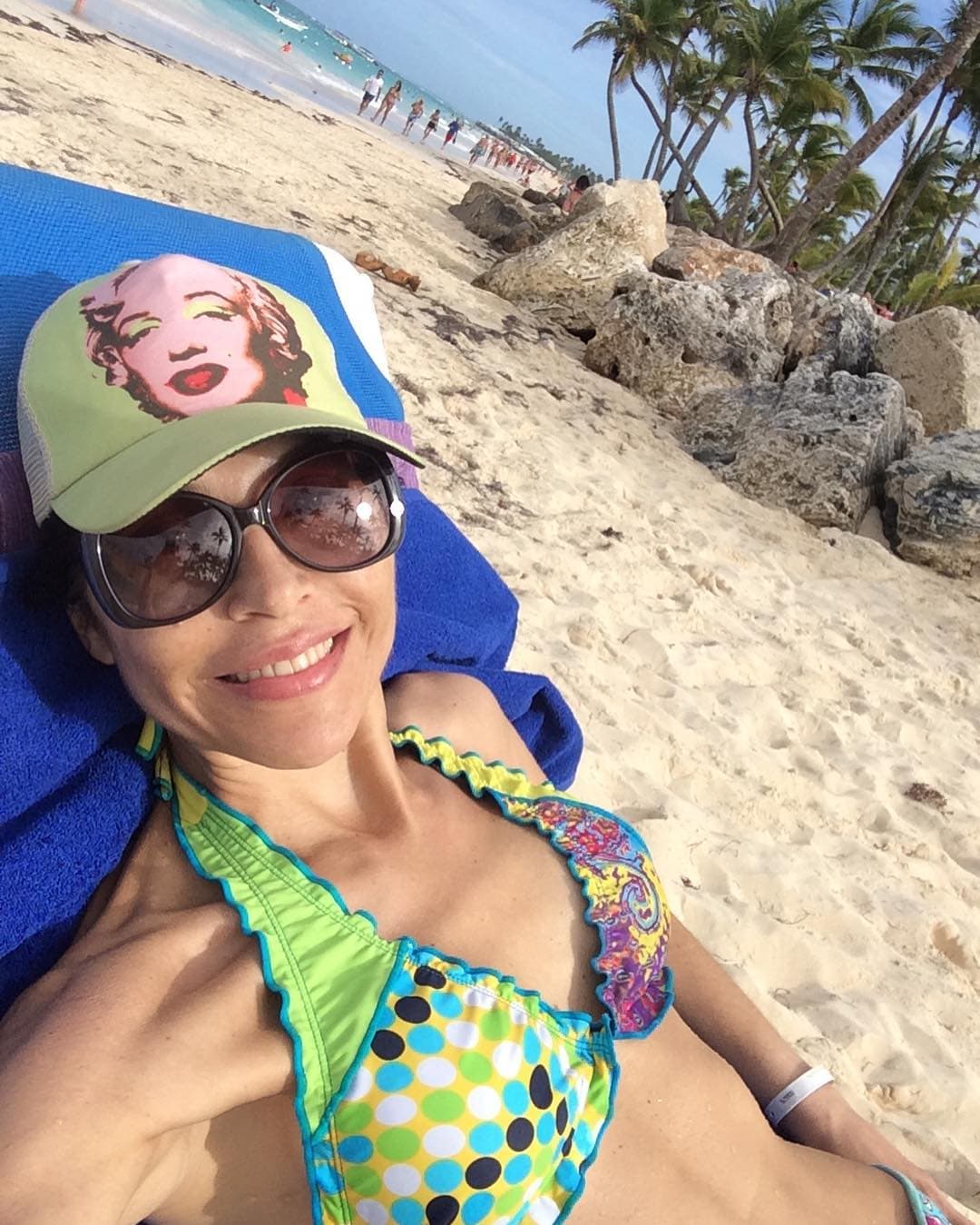 <b>Lorena</b> cayó en las manos de un tatuador profesional y decidió hacerse las aureolas de los pezones para sentirse completa una vez más.