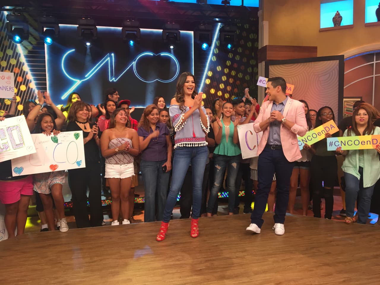 Las fan se comían casi las uñas y no aguantan la espera.