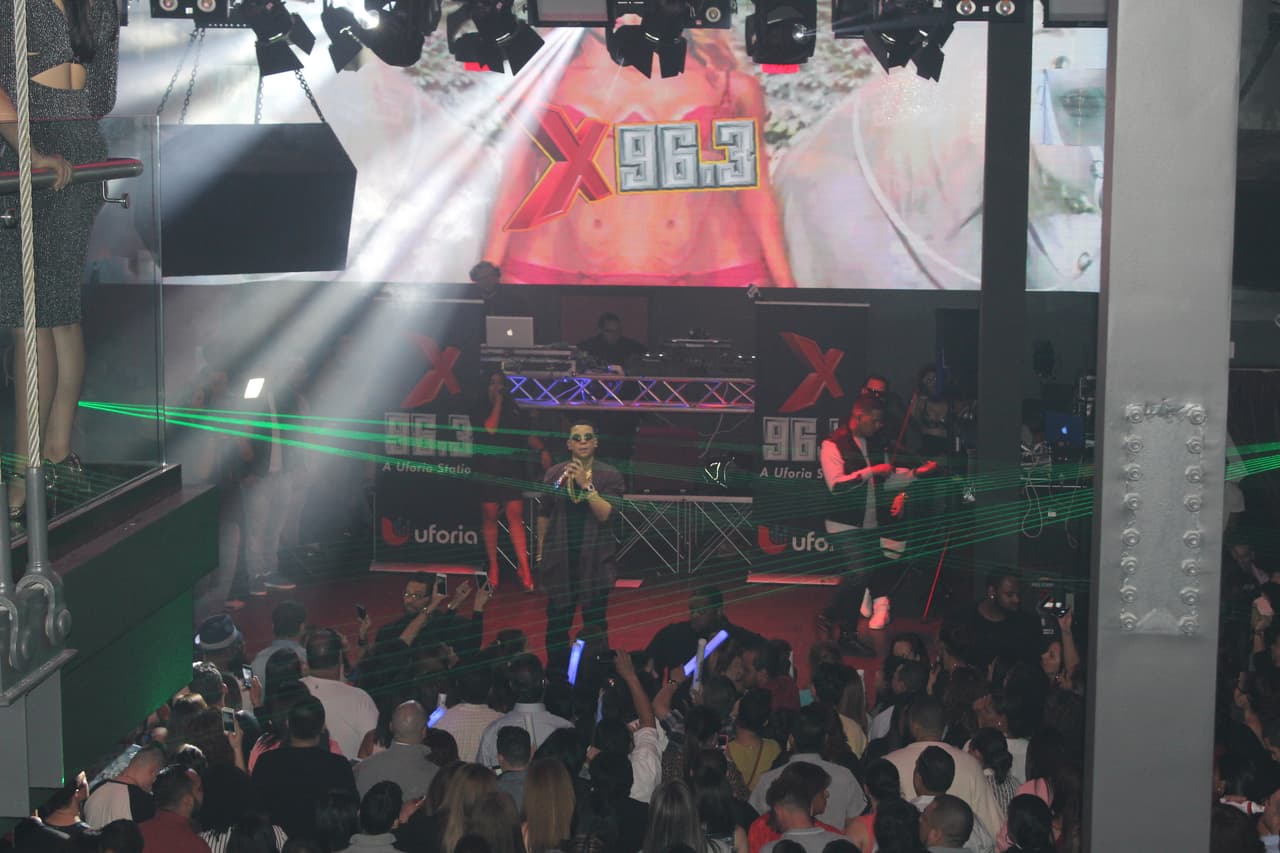 Los fans de La X se gozaron cada segundo de nuestro concierto exclusivo con El Torito y J Alvarez, El Cuerno Party.