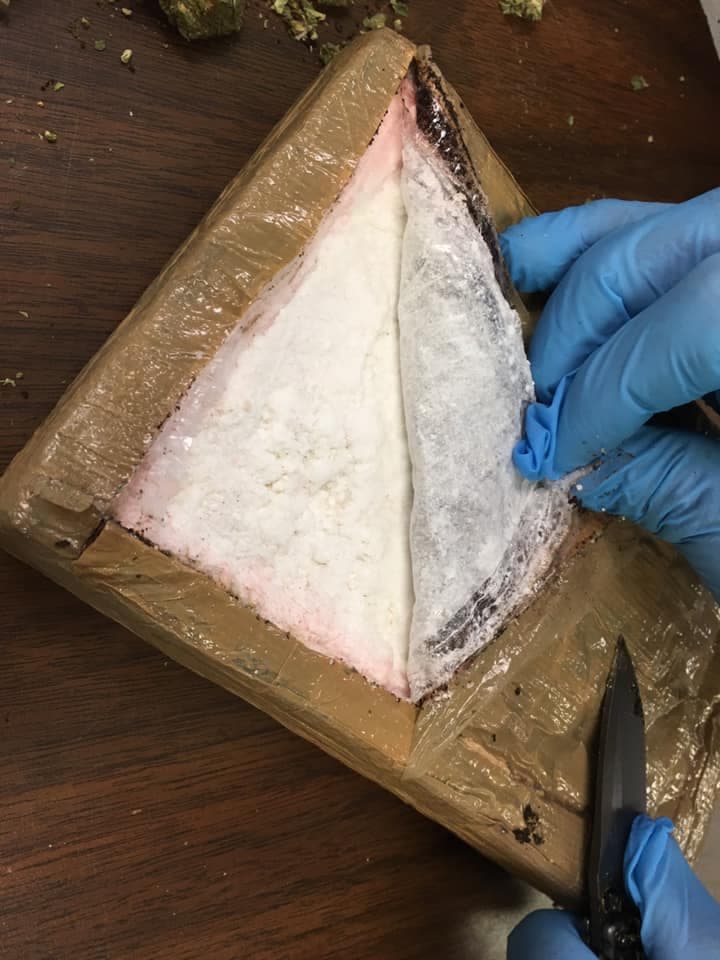 Entre lo incautado se destacan también cuatro kilos de cocaína.