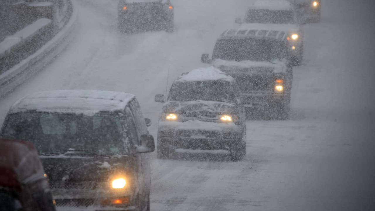 Una mujer narra cómo quedó atrapada con su familia en la carretera por la tormenta invernal