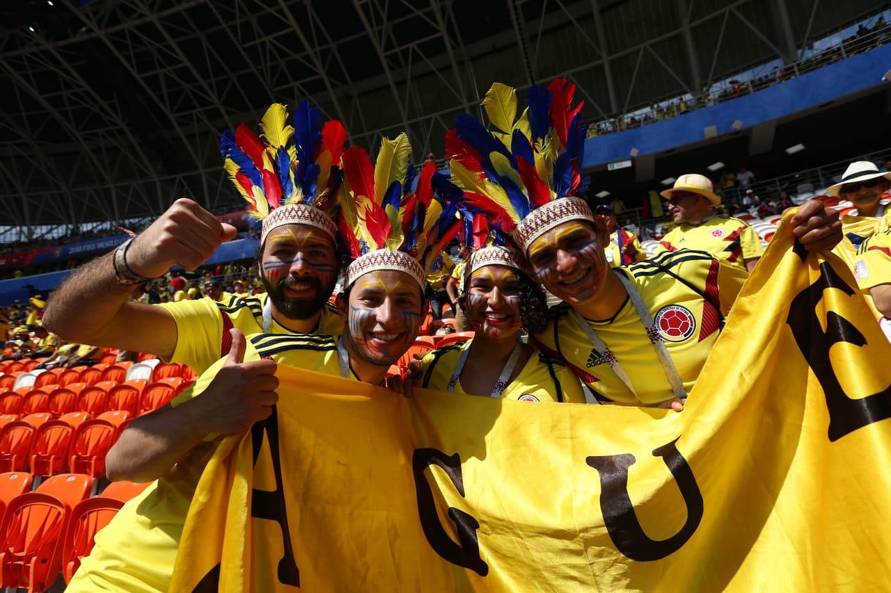 El colorido de la fiesta entre los fanáticos de Colombia y Japón son una expresión de la unidad del fútbol en el arranque del grupo H del Mundial de Rusia 2018.