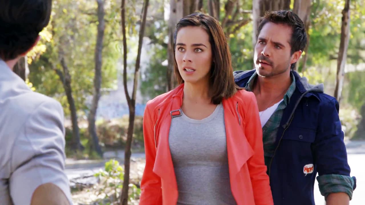 Al descubrir su romance, el odio de Francisco se fortaleció y enfrentó a Ramón hasta llegar a los golpes.