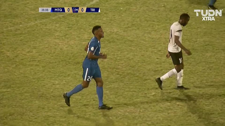 Tiro desviado de Stephane Abaul