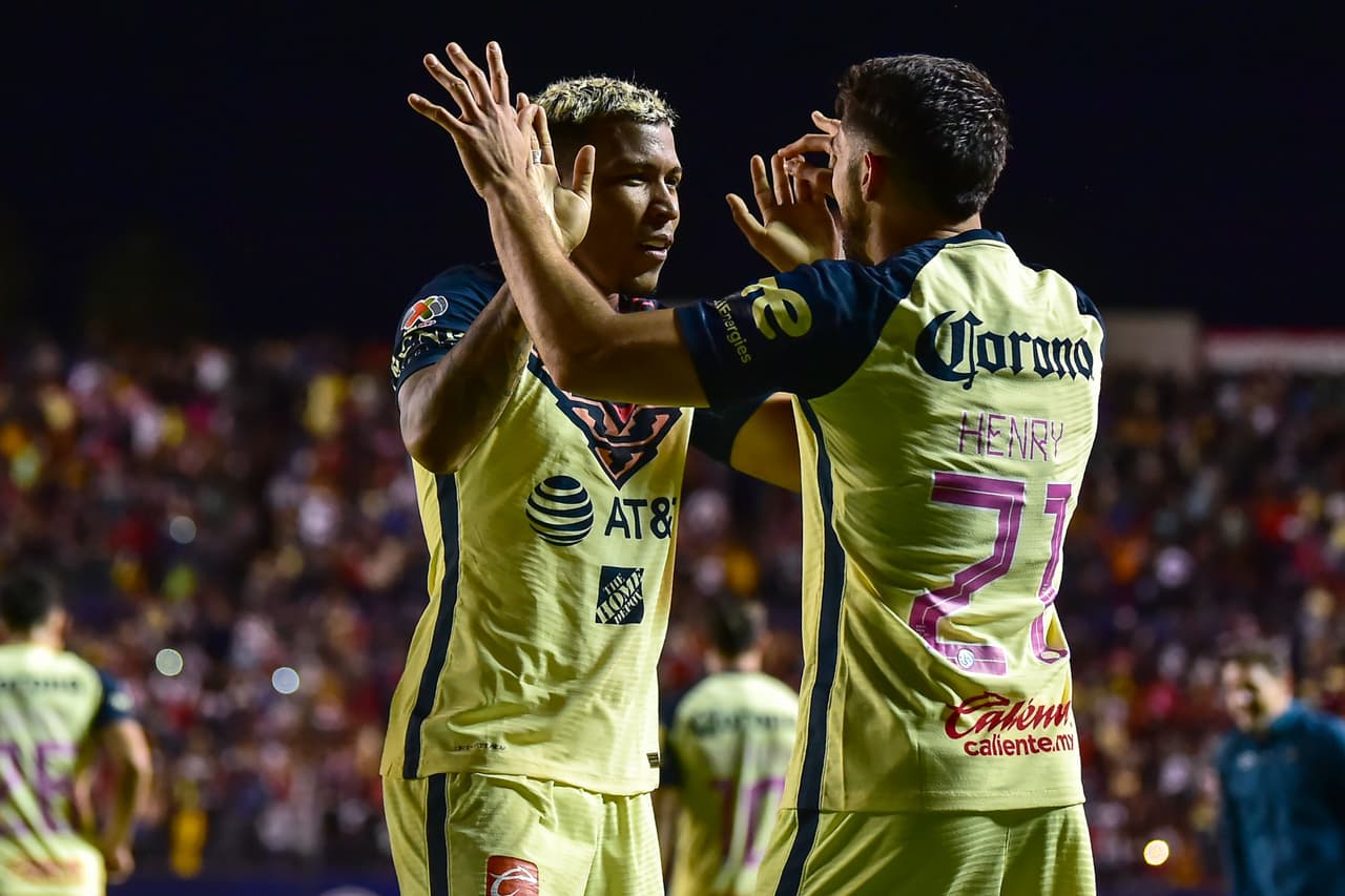 América saca un apretado triunfo en su visita al San Luis; Roger Martínez fue el encargado de hacer el gol de la victoria.