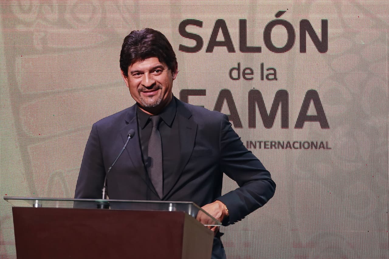 Ronaldinho fue la gran figura de la ceremonia de investidura al Salón de la Fama de la décima generación, en donde los grandes ausentes fueron Raúl González, Roberto Carlos, Fabio Cannavaro y Pia Sundhage.