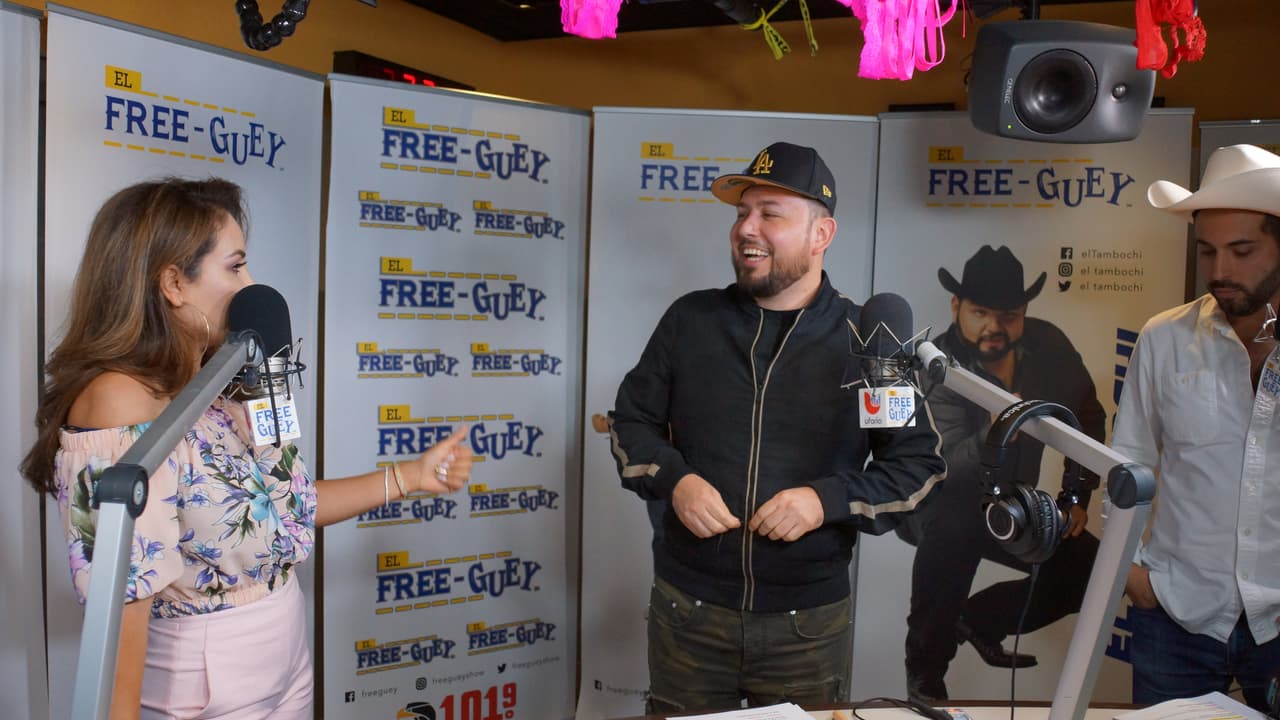 Roberto Tapia llegó al Free-guey show con nuevo sencillo y se armó tremenda fiesta.