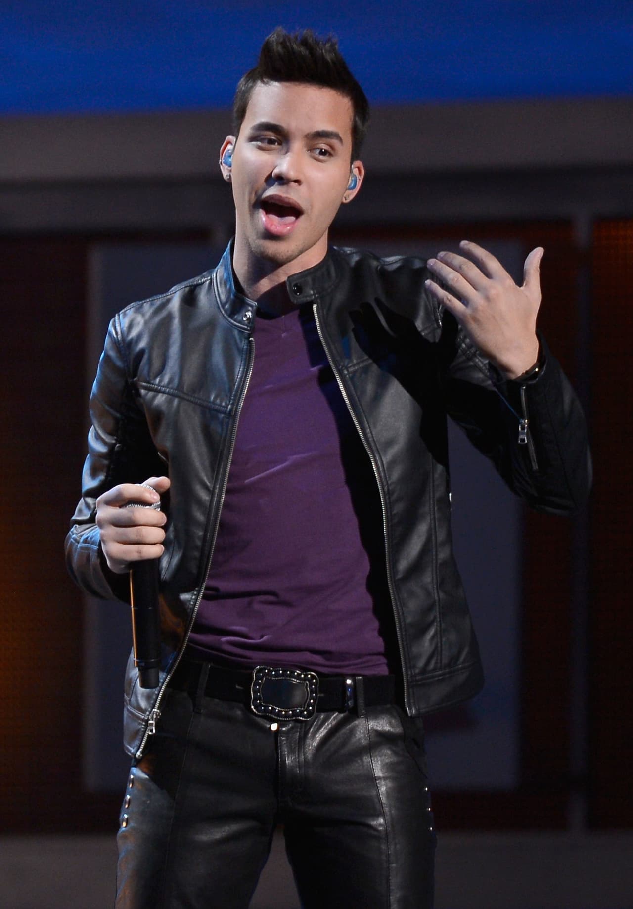 Ambos adoran las chaquetas. Prince Royce tiene una gran colección de diferentes materiales y diseños.