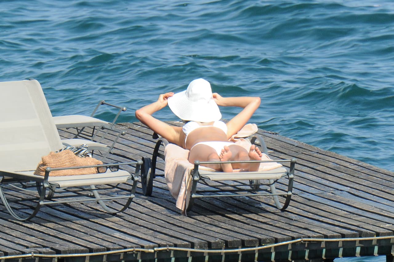 Irina estuvo varias semanas en Londres apoyando al actor, ya que se encuentra trabajando en la obra teatral 'The Elephant Man'.