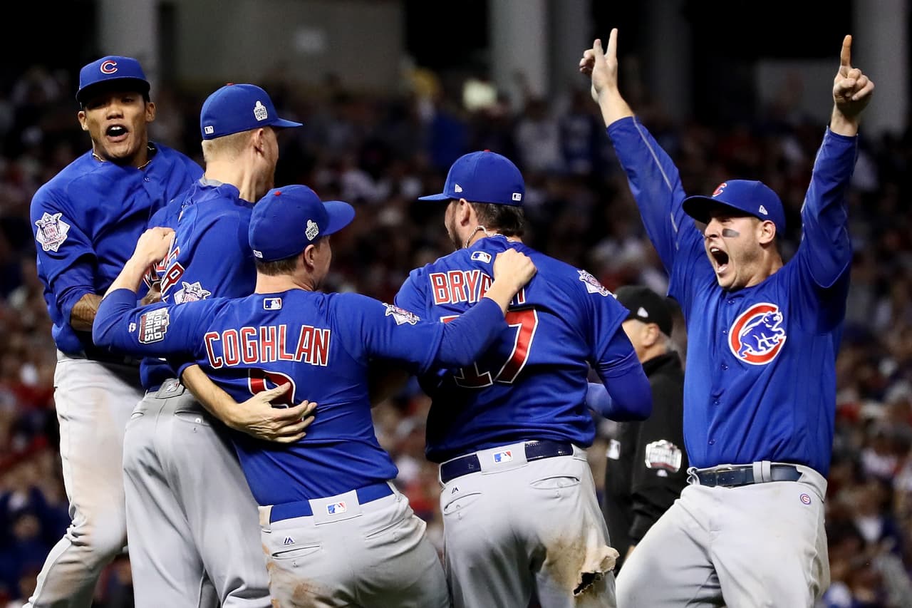 <b>Fin de la maldición. </b>Los Cubs de Chicago ganan la serie mundial de béisbol a los indios de Cleveland después de 108 de espera. 2 de noviembre de 2016.